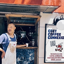 テイクアウト専門コーヒースタンドのCOZY COFFEE CONNEXION